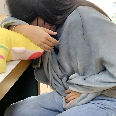 女性出现痛经的原因到底有哪些？